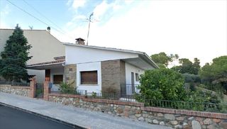 Xalet a Santa Eulàlia de Ronçana