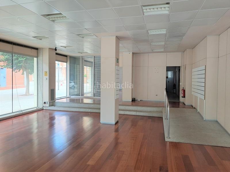 Foto ecdf04a1-f157-4e3b-b109-951a1b486fcd. Local comercial a Torre-roja-Campreciós Viladecans