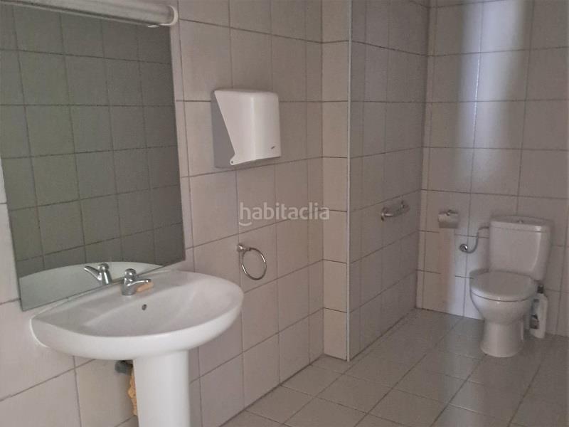 Foto 4834122b-e24f-4fa7-906d-ead694eefb5f. Local commercial dans Torre-roja-Campreciós Viladecans