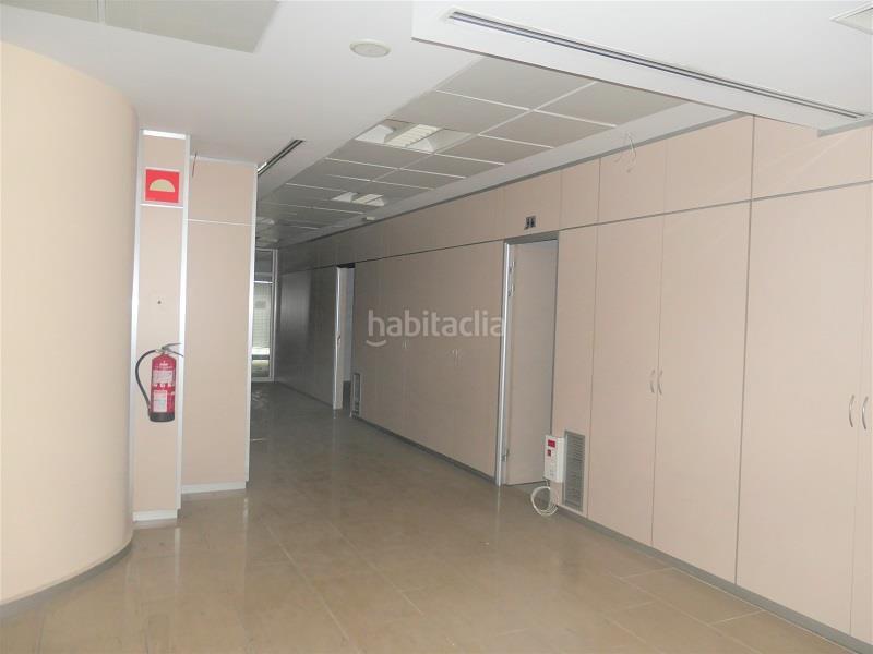 Foto f385c159-e639-4149-8268-bc053e86f96a. Local comercial en Sant Francesc Valencia