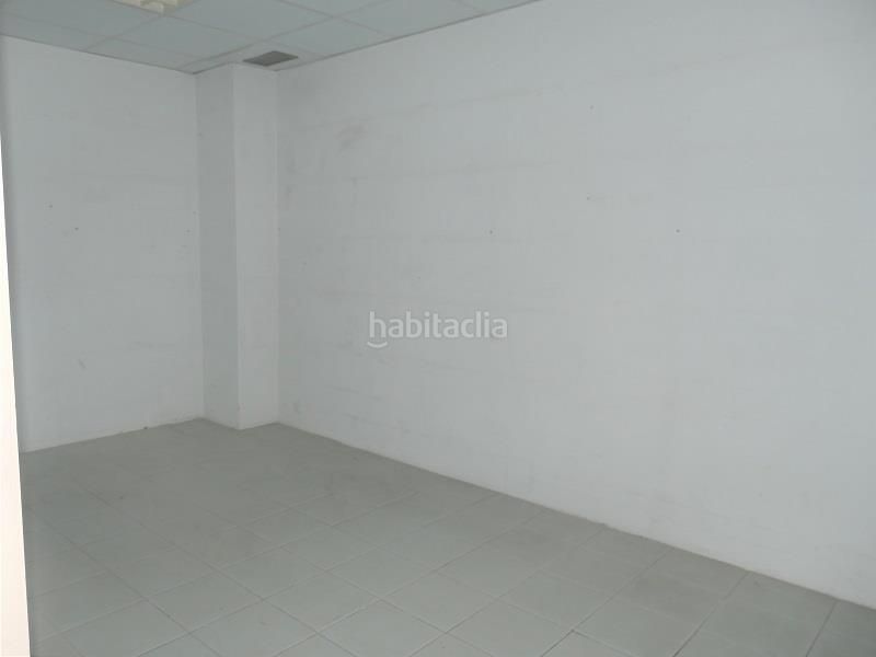 Foto f5e5374e-5992-4587-8825-fe50d9d326f6. Local comercial a Sant Francesc Valencia