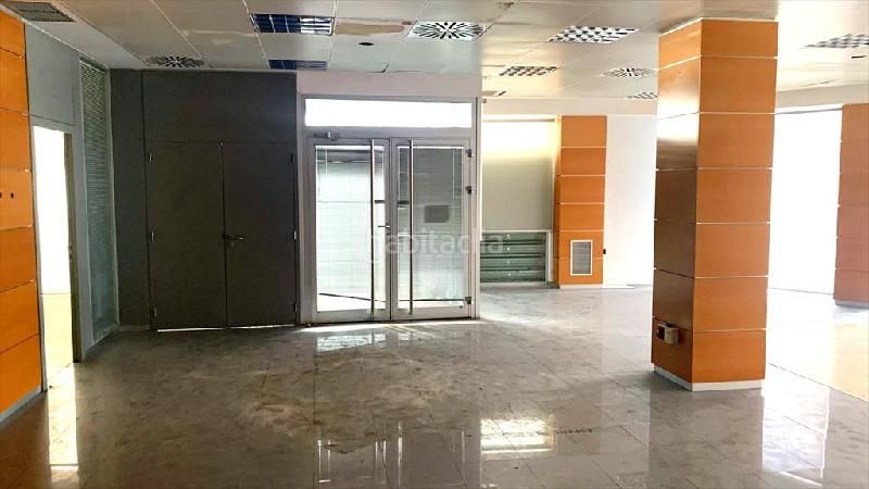 Foto d8911084-a7a4-4255-b6f7-6694e9688073. Local comercial en Papa Luna - Platja del Gurugú Benicarló