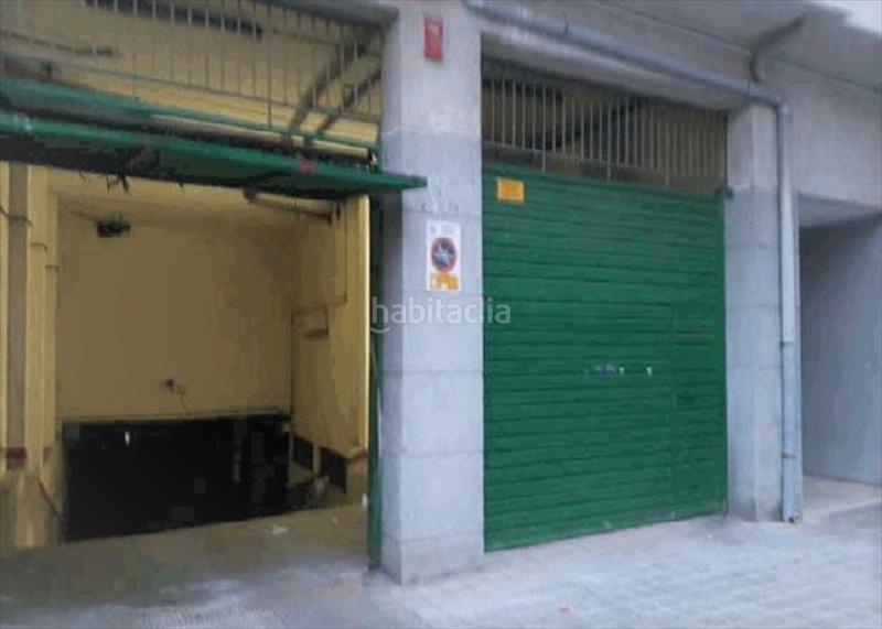 Foto 02bba01c-a9ca-4f86-8aad-5f1fe92c23f2. Autoparkplatz in Centre Vendrell (El)