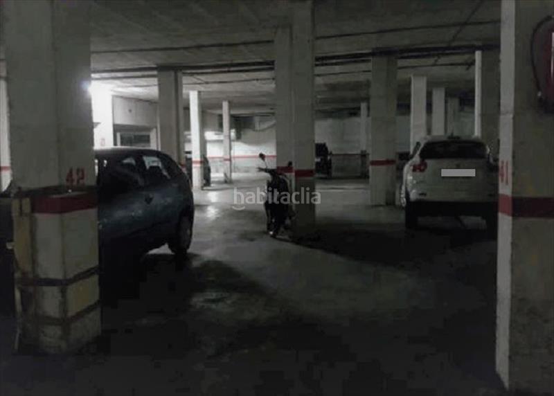 Foto b4c80ce6-fbe0-4eb4-bb40-015296d26dac. Posto auto in Centre Vendrell (El)