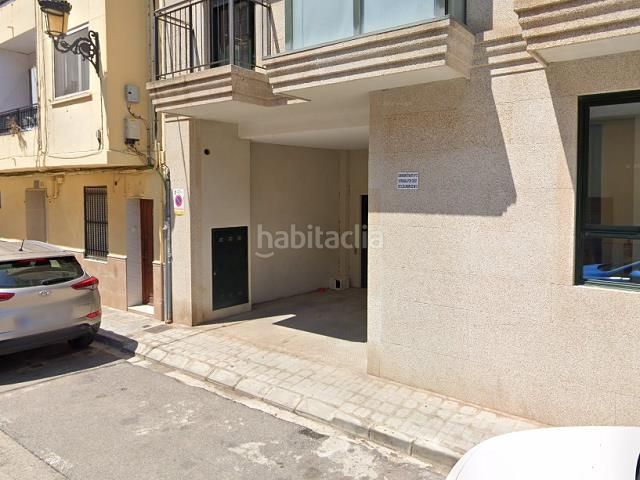 Foto 3f0e5c52-c6fa-4191-a149-3aeb7aabf180. Aparcament cotxe a Albalat dels Sorells