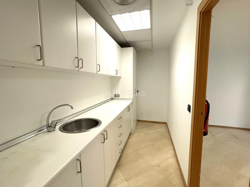 Foto 231a3c1f-e6bb-406f-a6cb-19a8d2f35e82. Locale commerciale in Hospital - Plaza del Real Castellón de la Plana