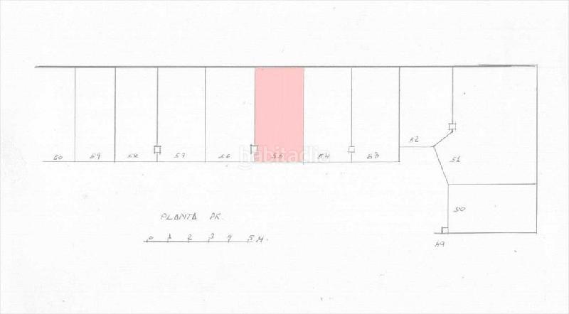 Foto e582dfa2-fb8f-4bf7-b43a-565fddbf5cc5. Car parking in Raval Barcelona