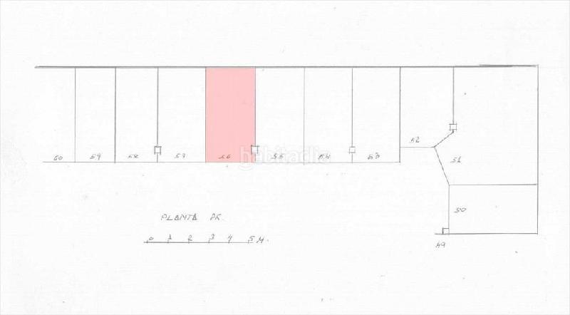 Foto dada2f3e-2c60-42e8-a408-fbc7756a39f0. Parking voiture dans Raval Barcelona
