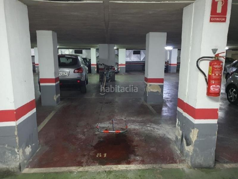 Foto 64f56173-d1d6-49f5-8a7f-43794fde0165. Parking voiture dans Trinitat Valencia