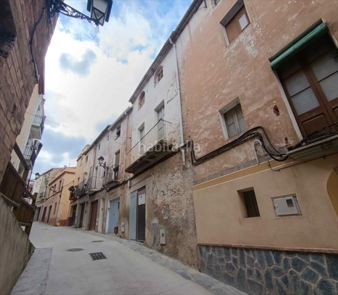 Foto 338ea40a-8d13-4d66-812a-e40f732d5631. Casa pareada en Torre de l´Espanyol (La)