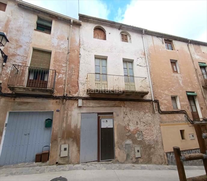 Foto 618464e3-fe04-42eb-a54d-c97b4e8d7368. Casa pareada en Torre de l´Espanyol (La)