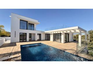 Chalet  Benimamet. Villa moderna de lujo con vista mar  moraira.