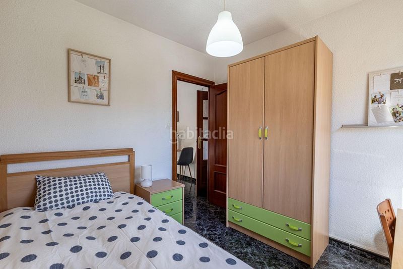 Foto b48f0b10-522e-412f-83d5-320883255c7a. Pis a Barrio de Zaidín Granada