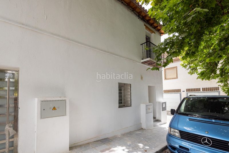 Foto a677331f-057b-4dfc-8b55-9361855de4ca. Casa aparellada a carretera de cabras 20 a Barrio de la Vega Monachil
