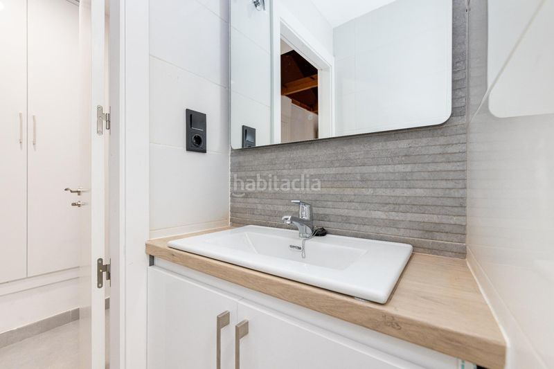 Foto b2d23ca3-b344-4583-9f9b-8c60a541547d. Casa aparellada a carretera de cabras 20 a Barrio de la Vega Monachil