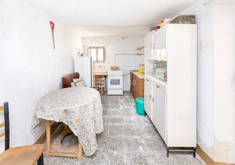 Foto b06c27fe-94b1-4ca2-a685-b131baebefbf. Casa bifamiliare in calle arriba 27 in Pinos Genil