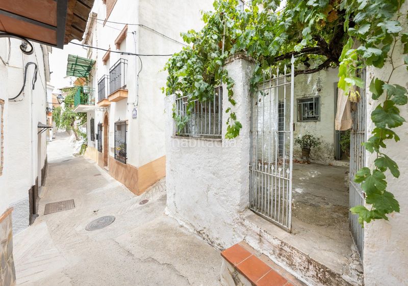 Foto bc841104-0753-47a2-b384-0175f9bf12f4. Casa bifamiliare in calle arriba 27 in Pinos Genil