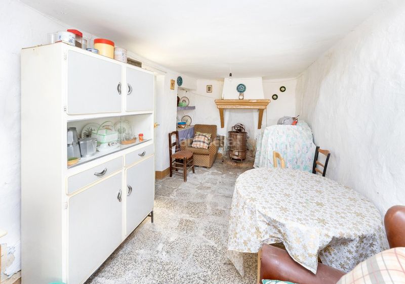 Foto c237d0a8-ae02-41a9-a3d0-13d9f673324c. Casa bifamiliare in calle arriba 27 in Pinos Genil