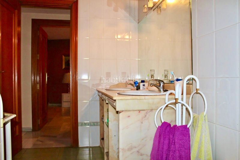 Foto f8f2e369-5cdd-4a56-b2d2-f4528a7bd608. Appartamento con riscaldamento parcheggio piscina in Granada
