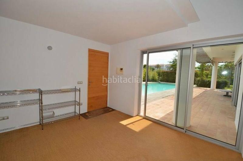 Foto 9bd5bf94-bde2-41af-9d7e-6755cc324908. Maison dans empuries a dans Carmençó Empuriabrava