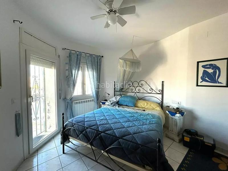 Foto b75601d7-b95c-4bbd-9554-4e16c8ce5520. Casa en cap-ras 54 casa en venta con 25m de amarre en canal . tu sueño de vivir frente al agua puede hacerse realidad! en Empuriabrava