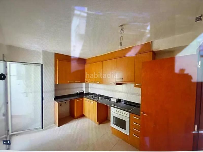Foto 96070233-b403-4a8e-8cee-57b83dbba674. Piso en montseny 56 piso con ocupas en venta en calle montseny, gerona en Girona