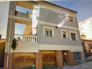 Etagenwohnung  Penya bisbalenca 3. Bloque de dos viviendas con ocupas a la venta en la bisbal del e