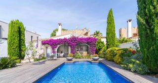 Casa  Peni 153. Casa con piscina en venta en empuriabrava, una oportunidad ideal