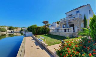 Casa a LLOBREGAT 50