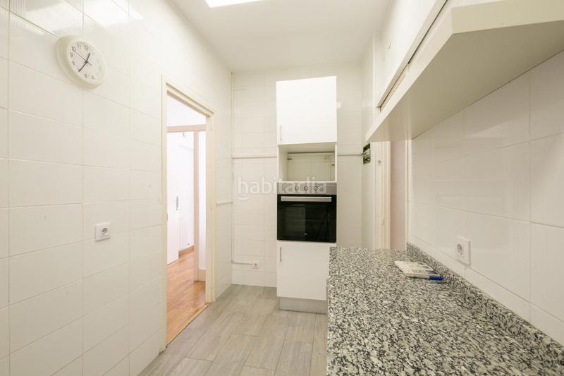 Foto 148ca554-7fd7-4602-be85-072817b81b55. Piso adoshomes presenta en exclusiva esta planta baja con jardín de 108m2 con gran potencial en una de las zonas más exclusivas de barc en Barcelona