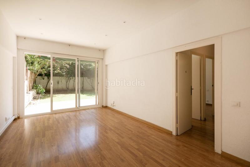 Foto 32ce004a-6f30-40d3-a17d-4b4b68114a29. Piso adoshomes presenta en exclusiva esta planta baja con jardín de 108m2 con gran potencial en una de las zonas más exclusivas de barc en Barcelona