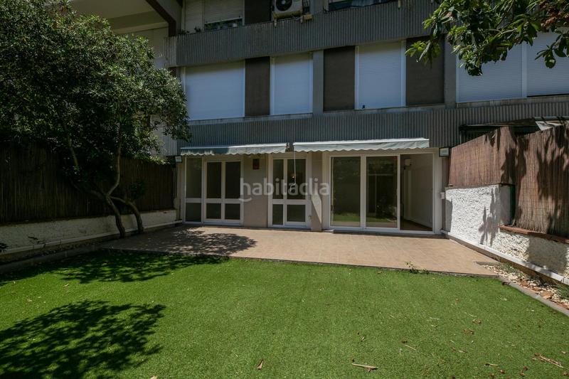 Foto 3aa03e4a-16a7-4340-bcb1-0010c83065eb. Piso adoshomes presenta en exclusiva esta planta baja con jardín de 108m2 con gran potencial en una de las zonas más exclusivas de barc en Barcelona