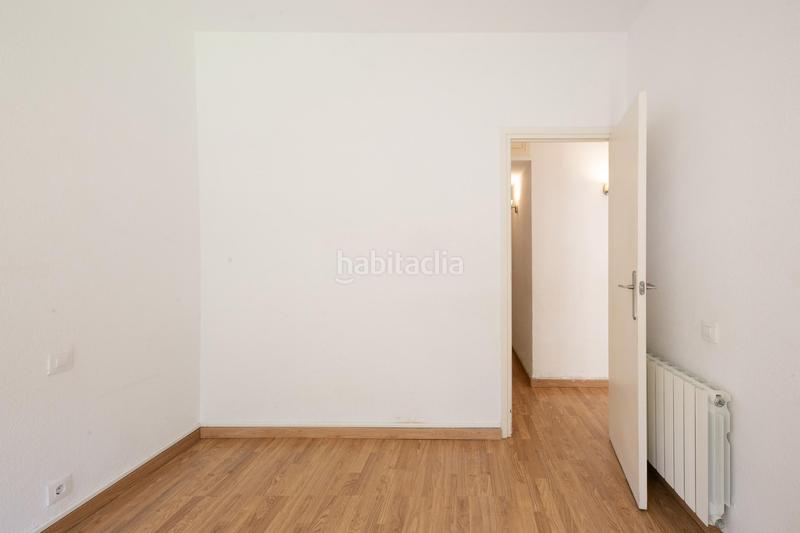 Foto 4cbcf544-1822-4e60-b045-70c2e5a6224c. Piso adoshomes presenta en exclusiva esta planta baja con jardín de 108m2 con gran potencial en una de las zonas más exclusivas de barc en Barcelona