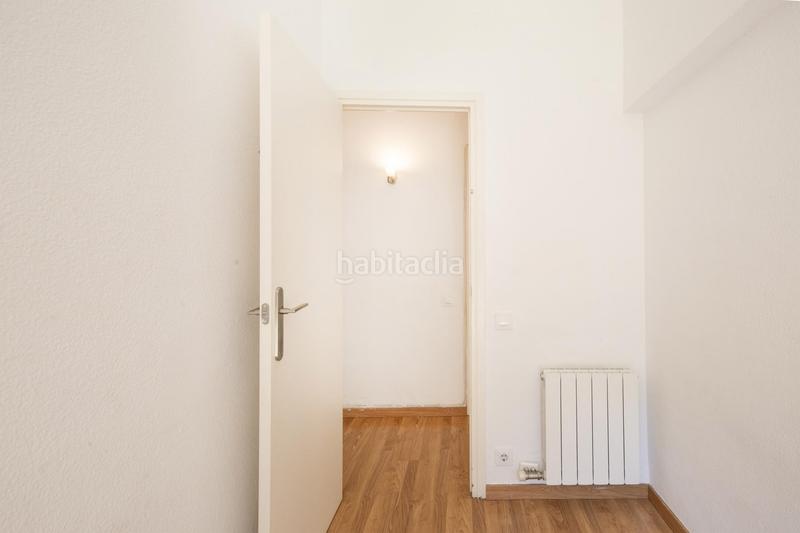 Foto 613cd7e1-ae51-4f6e-b0c8-544ad5428247. Piso adoshomes presenta en exclusiva esta planta baja con jardín de 108m2 con gran potencial en una de las zonas más exclusivas de barc en Barcelona