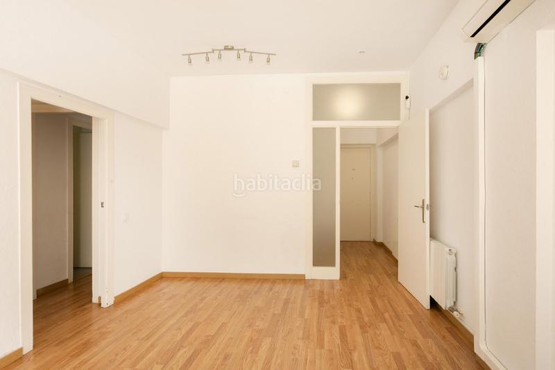 Foto 6799b3ae-4d30-48e9-bdd8-788f1d30f98c. Piso adoshomes presenta en exclusiva esta planta baja con jardín de 108m2 con gran potencial en una de las zonas más exclusivas de barc en Barcelona