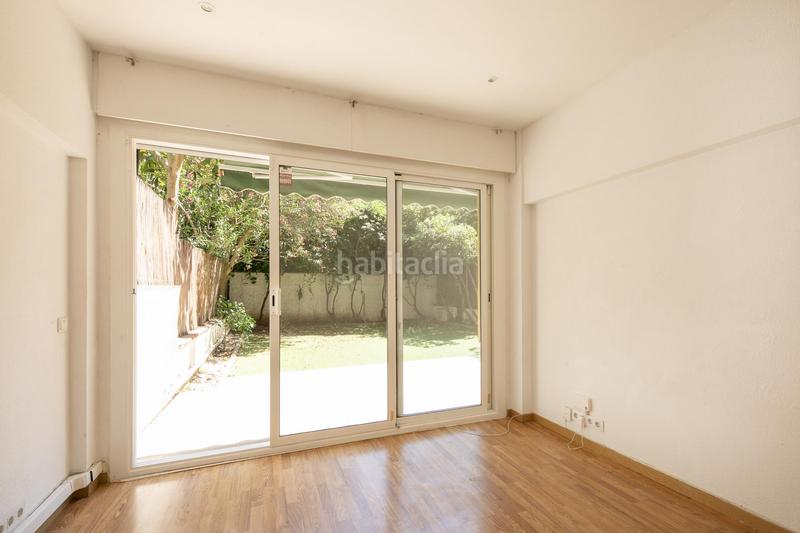 Foto 7aa2f214-433f-44a4-a80b-8e268d2e1405. Piso adoshomes presenta en exclusiva esta planta baja con jardín de 108m2 con gran potencial en una de las zonas más exclusivas de barc en Barcelona