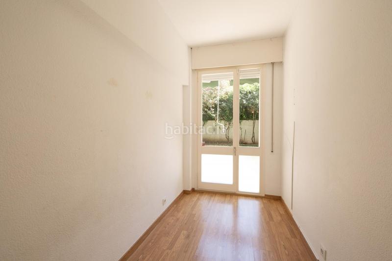 Foto d91ea29a-ec50-437c-b8d5-f3aa946dbbb4. Piso adoshomes presenta en exclusiva esta planta baja con jardín de 108m2 con gran potencial en una de las zonas más exclusivas de barc en Barcelona