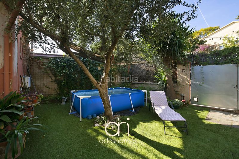 Foto ed3c762a-8135-4ae9-8170-4944c24aba40. Masia amb aparcament a Centre Sant Boi de Llobregat