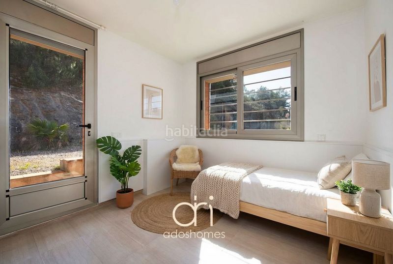 Foto 1bc3e108-8dce-45ca-b48c-1a589730bb99. Casa con riscaldamento parcheggio piscina in les botigues de Sitges Sitges