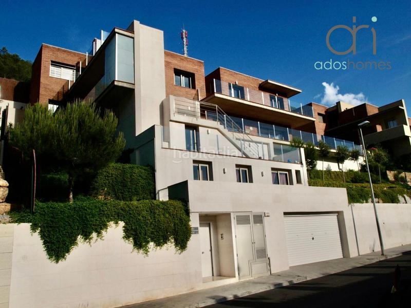 Foto 80bd063a-8ad4-4443-948a-75fa78de7b78. Casa amb calefacció aparcament piscina a les botigues de Sitges Sitges