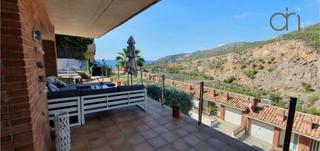 Casa  Erampruny. Adoshomes vende espectacular casa en botigues de sitges