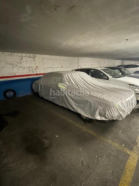 Foto fc4de27a-59c5-42be-8759-f04efed7a8d6. Autoparkplatz in dels doctors trias i pujol 2 in Pedralbes Barcelona