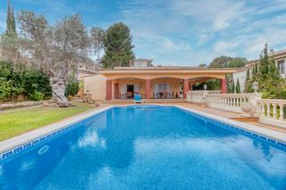 Chalet à Santa Ponça. Villa en santa ponsa a pocos pasos de la playa