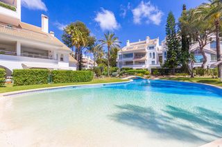 Apartamento en Calvià Poble. Sundrenched apartamento perfectamente situado de la playa y el p