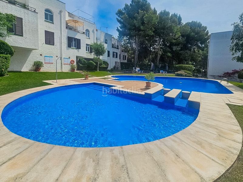 Foto f9871f3b-d4a5-4200-b34f-63cbc6fc8ea7. Casa aparellada amb aparcament piscina a Sol de Mallorca Calvià