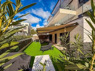 Appartement in Santa Ponça. Apartamento con jardín de 4 dormitorios en el corazón de santa p