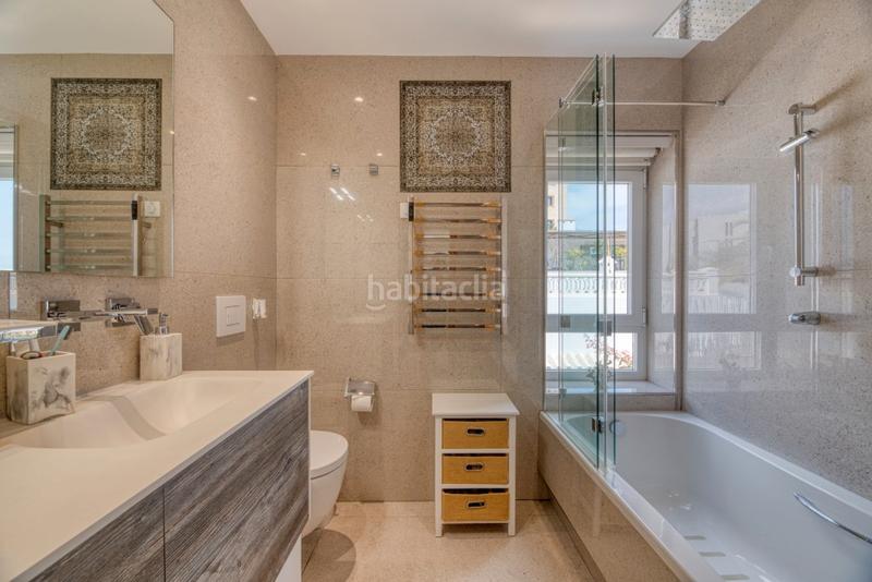 Foto 5240b85a-b883-458d-89b9-119b1ea1e957. Penthouse with heating parking in Portals Nous Calvià