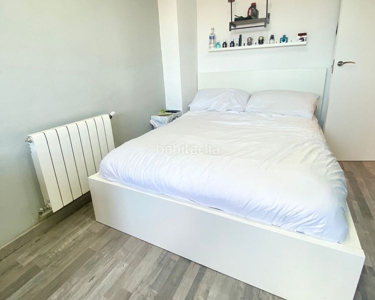 Foto 54bf495e-fda5-4f27-9f5c-b1a3e9707e2a. Casa aparellada amb aparcament a Portals Nous Calvià