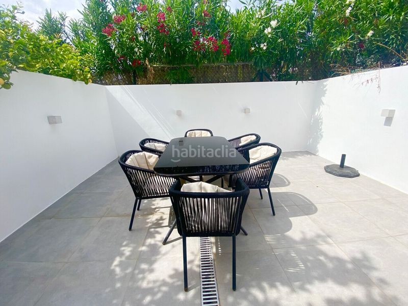 Foto 6293cd5e-1564-4260-82b1-e46fe464178b. Casa aparellada amb aparcament a Portals Nous Calvià