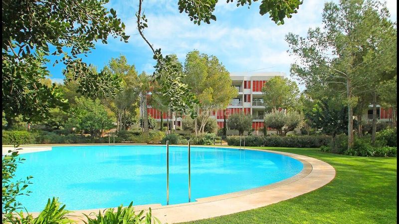 Foto 3a40c1da-ccc9-4df0-89df-5d94edcce9b4. Apartament amb aparcament piscina a Portals Nous Calvià
